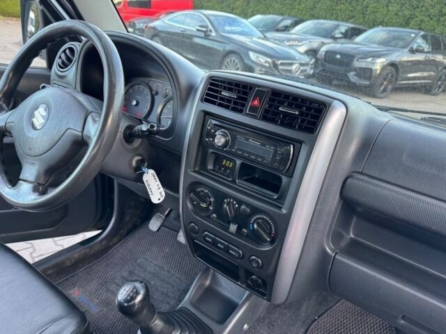 Зеленый Сузуки Джимни, объемом двигателя 0 л и пробегом 180 тыс. км за 2100 $, фото 6 на Automoto.ua