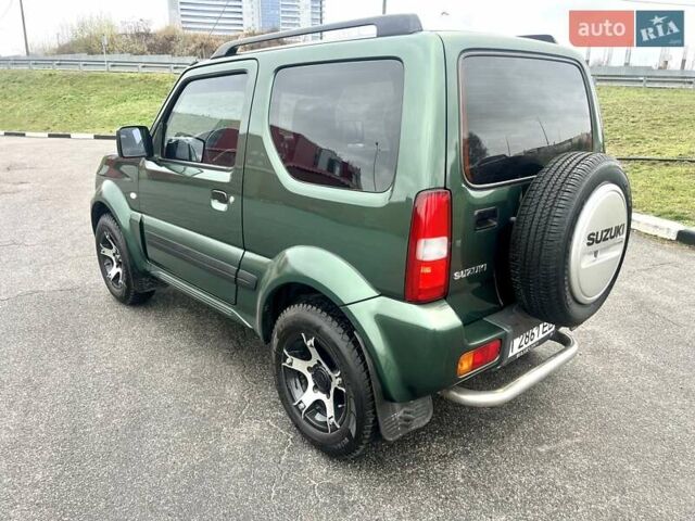 Зелений Сузукі Джімні, об'ємом двигуна 1.33 л та пробігом 112 тис. км за 12500 $, фото 3 на Automoto.ua