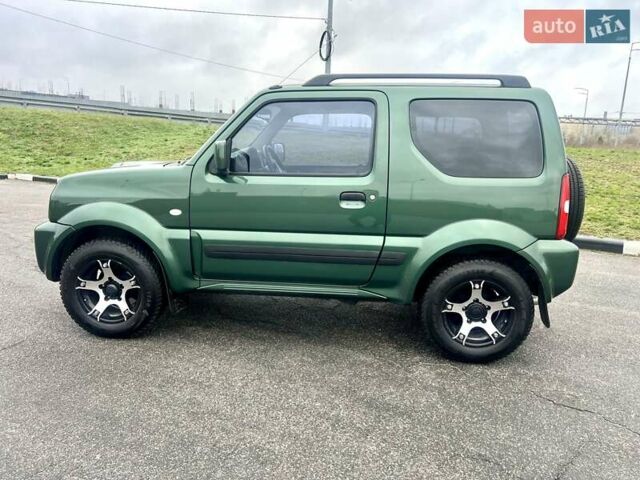 Зелений Сузукі Джімні, об'ємом двигуна 1.33 л та пробігом 112 тис. км за 12500 $, фото 2 на Automoto.ua