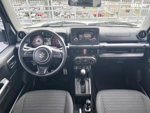 Зеленый Сузуки Джимни, объемом двигателя 1.5 л и пробегом 28 тыс. км за 22000 $, фото 9 на Automoto.ua