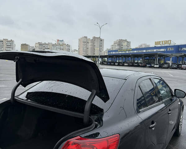 Черный Сузуки Кизаши, объемом двигателя 2.39 л и пробегом 150 тыс. км за 6850 $, фото 3 на Automoto.ua