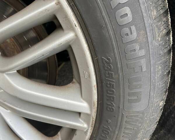 Черный Сузуки Кизаши, объемом двигателя 2.39 л и пробегом 188 тыс. км за 8800 $, фото 11 на Automoto.ua