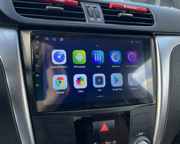 Чорний Сузукі Кізаші, об'ємом двигуна 2.39 л та пробігом 240 тис. км за 7200 $, фото 62 на Automoto.ua