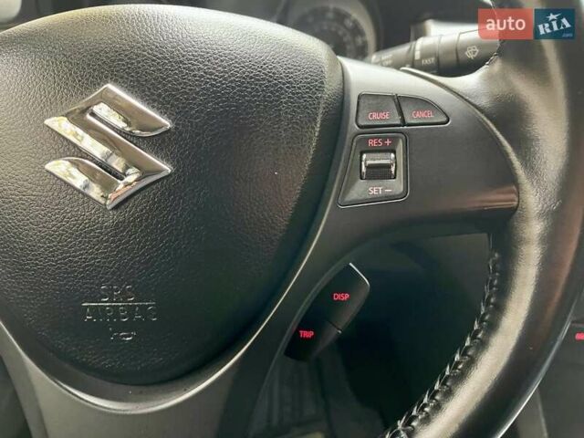 Чорний Сузукі Кізаші, об'ємом двигуна 2.39 л та пробігом 230 тис. км за 6999 $, фото 36 на Automoto.ua