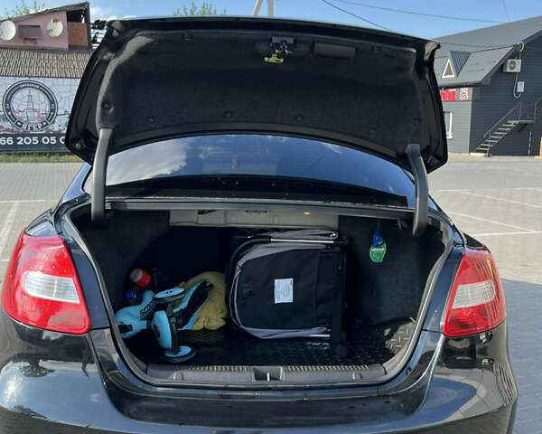 Чорний Сузукі Кізаші, об'ємом двигуна 2.39 л та пробігом 240 тис. км за 7200 $, фото 31 на Automoto.ua