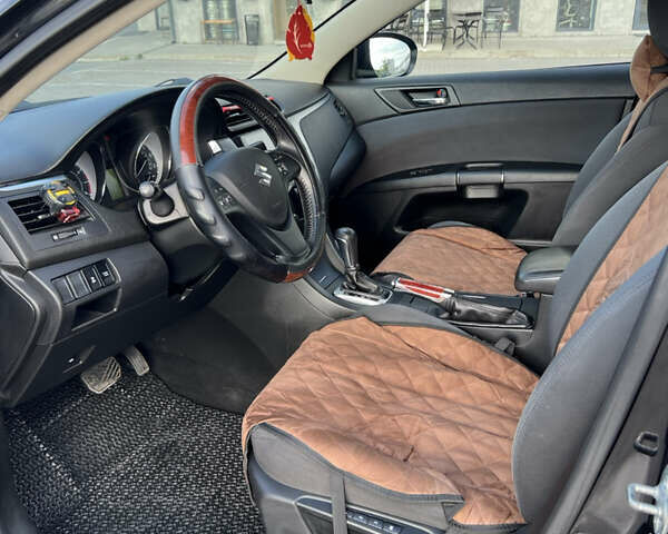 Чорний Сузукі Кізаші, об'ємом двигуна 2.39 л та пробігом 240 тис. км за 7200 $, фото 58 на Automoto.ua