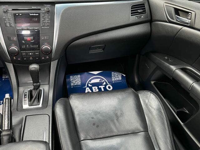 Чорний Сузукі Кізаші, об'ємом двигуна 2.4 л та пробігом 206 тис. км за 6900 $, фото 7 на Automoto.ua