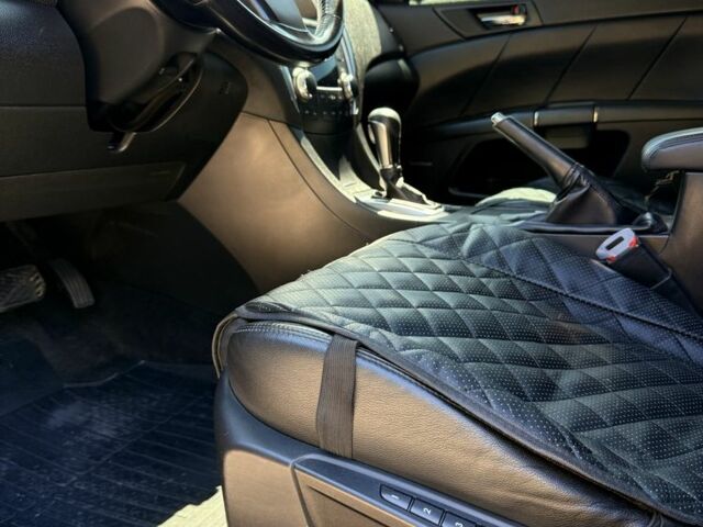 Черный Сузуки Кизаши, объемом двигателя 2.4 л и пробегом 192 тыс. км за 8700 $, фото 11 на Automoto.ua