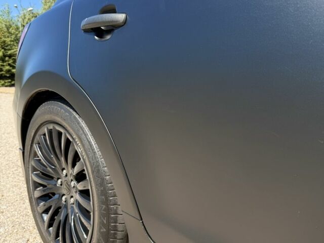 Черный Сузуки Кизаши, объемом двигателя 2.4 л и пробегом 192 тыс. км за 8700 $, фото 16 на Automoto.ua