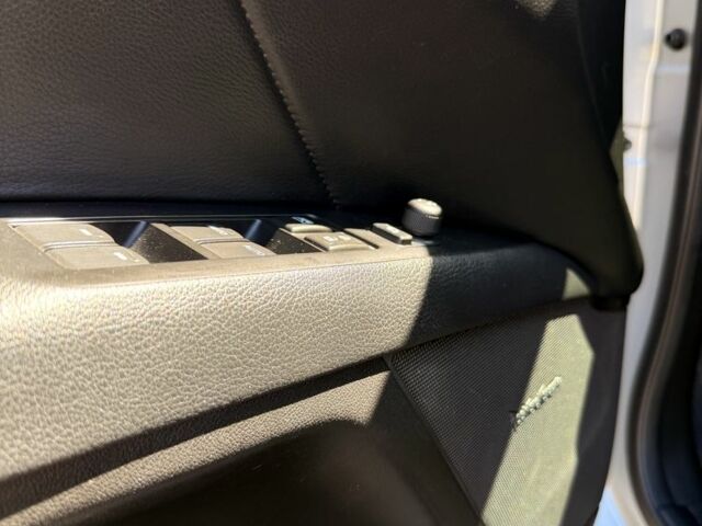 Черный Сузуки Кизаши, объемом двигателя 2.4 л и пробегом 192 тыс. км за 8700 $, фото 7 на Automoto.ua