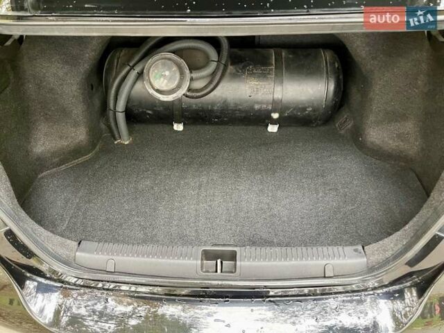 Чорний Сузукі Кізаші, об'ємом двигуна 2.39 л та пробігом 230 тис. км за 6999 $, фото 12 на Automoto.ua