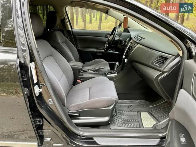 Чорний Сузукі Кізаші, об'ємом двигуна 2.39 л та пробігом 230 тис. км за 6999 $, фото 23 на Automoto.ua