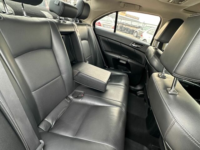 Чорний Сузукі Кізаші, об'ємом двигуна 2.4 л та пробігом 206 тис. км за 6900 $, фото 4 на Automoto.ua