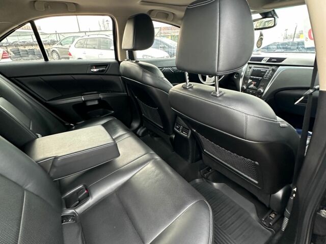 Чорний Сузукі Кізаші, об'ємом двигуна 2.4 л та пробігом 206 тис. км за 6900 $, фото 5 на Automoto.ua