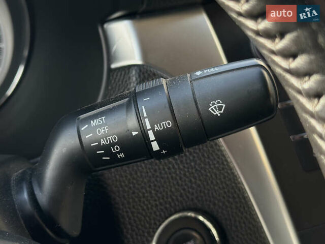 Сузуки Кизаши 2010 в Львове на Automoto.ua Серый Сузуки Кизаши, объемом двигателя 2.39 л и пробегом 202 тыс. км за 8199 $, фото 34 на Automoto.ua