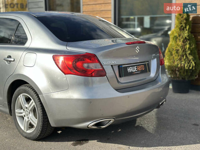 Сузуки Кизаши 2010 в Львове на Automoto.ua Серый Сузуки Кизаши, объемом двигателя 2.39 л и пробегом 202 тыс. км за 8199 $, фото 12 на Automoto.ua