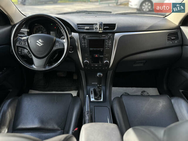 Сузуки Кизаши 2010 в Львове на Automoto.ua Серый Сузуки Кизаши, объемом двигателя 2.39 л и пробегом 202 тыс. км за 8199 $, фото 28 на Automoto.ua