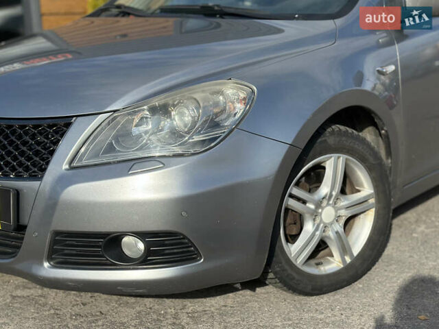 Сузуки Кизаши 2010 в Львове на Automoto.ua Серый Сузуки Кизаши, объемом двигателя 2.39 л и пробегом 202 тыс. км за 8199 $, фото 3 на Automoto.ua
