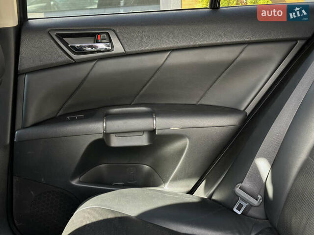 Сузуки Кизаши 2010 в Львове на Automoto.ua Серый Сузуки Кизаши, объемом двигателя 2.39 л и пробегом 202 тыс. км за 8199 $, фото 43 на Automoto.ua