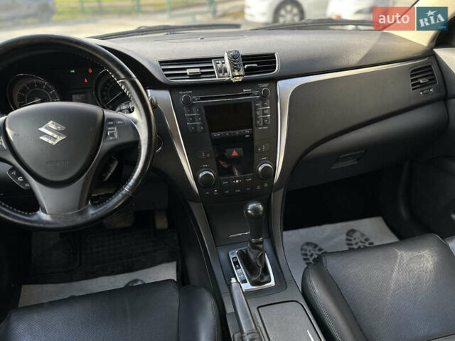 Сузуки Кизаши 2010 в Львове на Automoto.ua Серый Сузуки Кизаши, объемом двигателя 2.39 л и пробегом 202 тыс. км за 8199 $, фото 36 на Automoto.ua