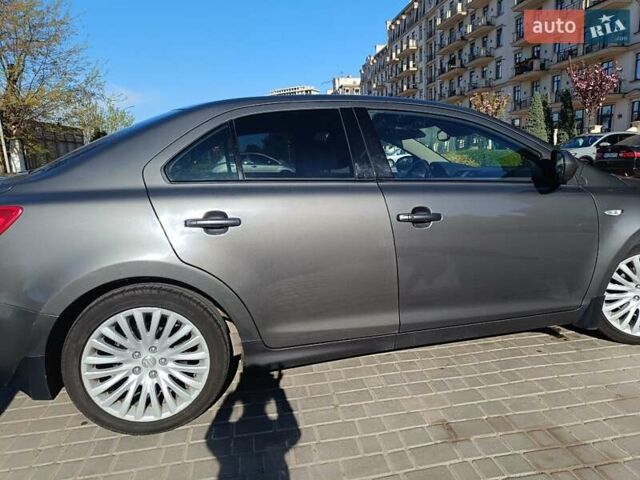 Сірий Сузукі Кізаші, об'ємом двигуна 2.39 л та пробігом 149 тис. км за 8500 $, фото 5 на Automoto.ua