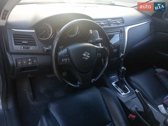 Сірий Сузукі Кізаші, об'ємом двигуна 2.39 л та пробігом 159 тис. км за 8350 $, фото 10 на Automoto.ua