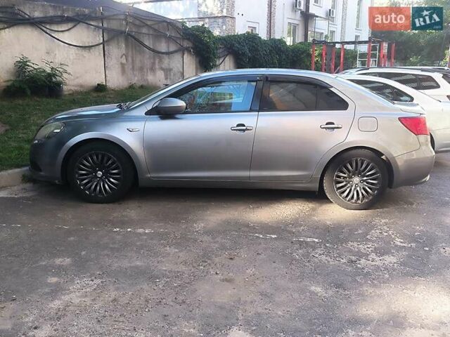 Серый Сузуки Кизаши, объемом двигателя 2.39 л и пробегом 63 тыс. км за 10590 $, фото 1 на Automoto.ua