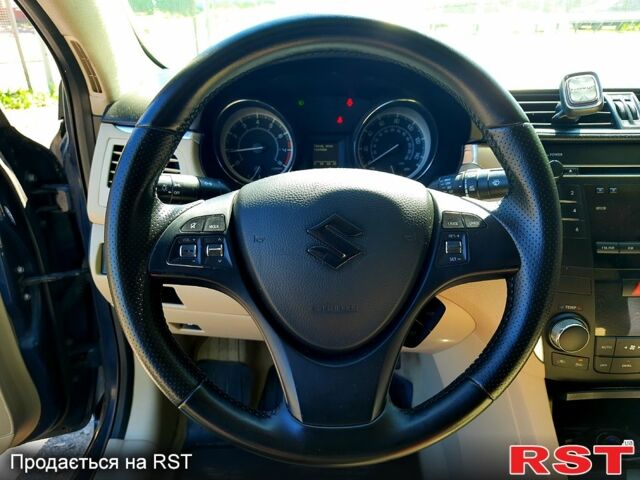 Синий Сузуки Кизаши, объемом двигателя 2.4 л и пробегом 300 тыс. км за 6200 $, фото 1 на Automoto.ua