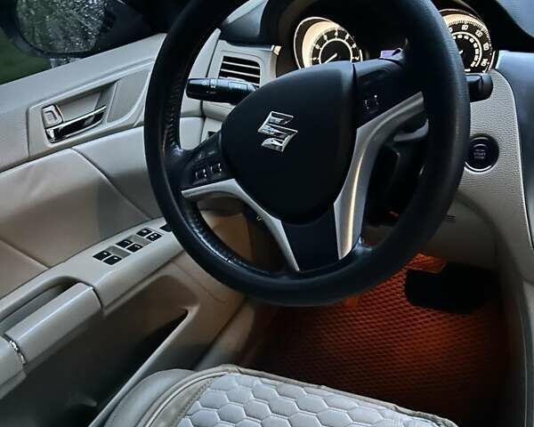 Синий Сузуки Кизаши, объемом двигателя 2.39 л и пробегом 278 тыс. км за 8500 $, фото 16 на Automoto.ua