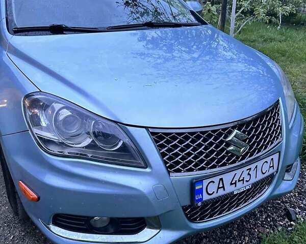 Синий Сузуки Кизаши, объемом двигателя 2.39 л и пробегом 278 тыс. км за 8500 $, фото 1 на Automoto.ua