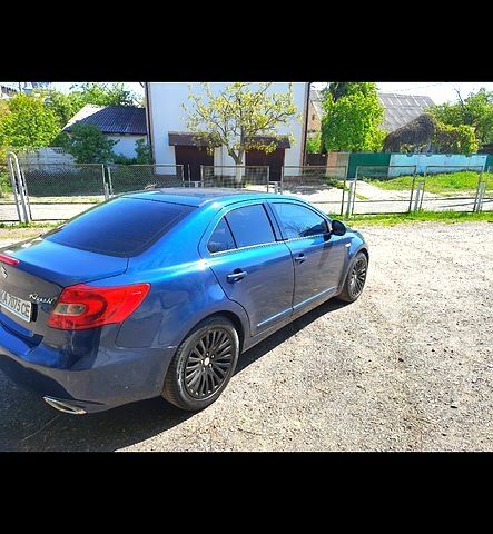 Синий Сузуки Кизаши, объемом двигателя 2.4 л и пробегом 300 тыс. км за 6200 $, фото 6 на Automoto.ua