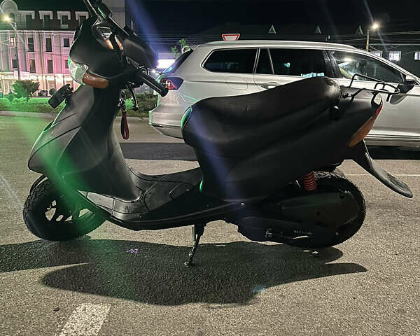 Черный Сузуки Летс 2, объемом двигателя 0.65 л и пробегом 17 тыс. км за 500 $, фото 2 на Automoto.ua