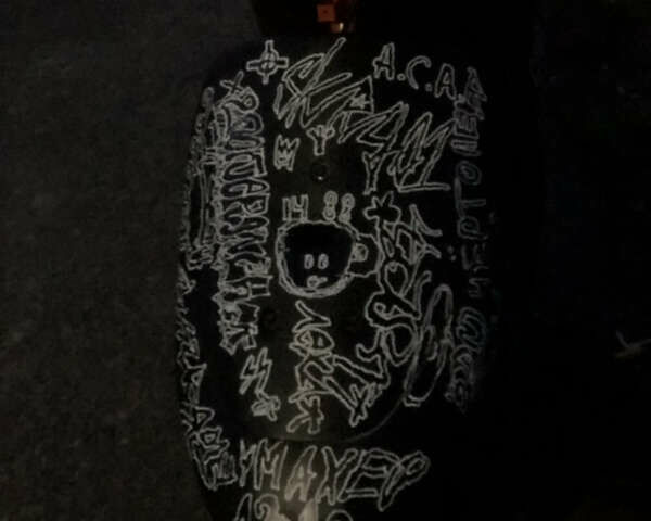 Черный Сузуки Летс 2, объемом двигателя 0.05 л и пробегом 2 тыс. км за 290 $, фото 1 на Automoto.ua