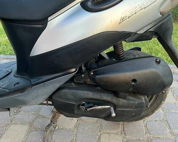 Серый Сузуки Летс 2, объемом двигателя 0.35 л и пробегом 5 тыс. км за 395 $, фото 9 на Automoto.ua