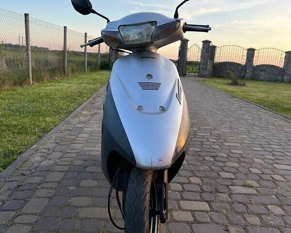 Серый Сузуки Летс 2, объемом двигателя 0.35 л и пробегом 5 тыс. км за 395 $, фото 1 на Automoto.ua