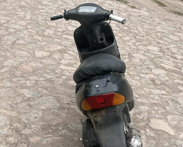 Черный Сузуки Летс, объемом двигателя 0.05 л и пробегом 722 тыс. км за 144 $, фото 3 на Automoto.ua