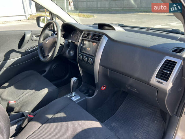 Бежевый Сузуки Лиана, объемом двигателя 1.59 л и пробегом 254 тыс. км за 4500 $, фото 11 на Automoto.ua