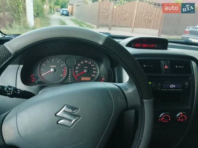 Бежевий Сузукі Ліана, об'ємом двигуна 1.62 л та пробігом 228 тис. км за 4700 $, фото 5 на Automoto.ua