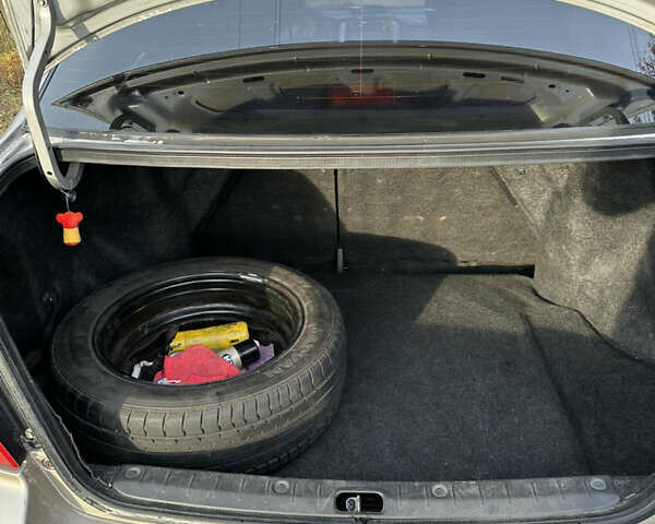 Бежевий Сузукі Ліана, об'ємом двигуна 1.59 л та пробігом 186 тис. км за 4200 $, фото 10 на Automoto.ua