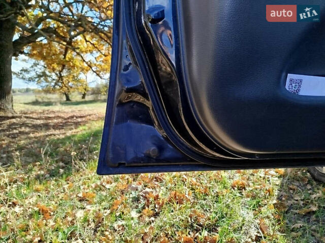 Черный Сузуки Лиана, объемом двигателя 1.6 л и пробегом 300 тыс. км за 3900 $, фото 10 на Automoto.ua