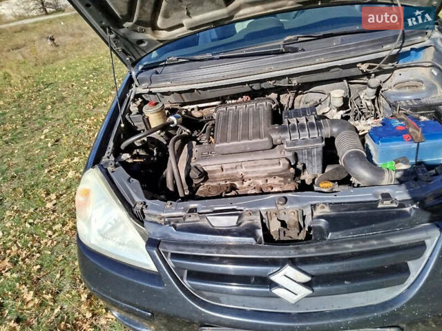 Черный Сузуки Лиана, объемом двигателя 1.6 л и пробегом 300 тыс. км за 3900 $, фото 14 на Automoto.ua