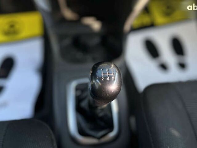 Сузукі Ліана, об'ємом двигуна 1.6 л та пробігом 216 тис. км за 3300 $, фото 19 на Automoto.ua