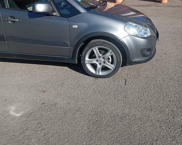 Серый Сузуки Лиана, объемом двигателя 1.59 л и пробегом 208 тыс. км за 7850 $, фото 8 на Automoto.ua