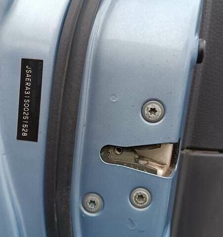 Синий Сузуки Лиана, объемом двигателя 1.6 л и пробегом 252 тыс. км за 3700 $, фото 8 на Automoto.ua