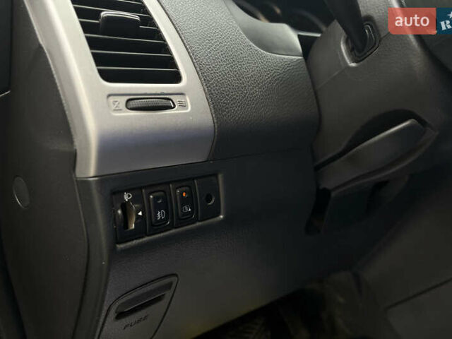 Сузуки Лиана 2006 в Мукачеве на Automoto.ua Синий Сузуки Лиана, объемом двигателя 1.59 л и пробегом 168 тыс. км за 4990 $, фото 16 на Automoto.ua