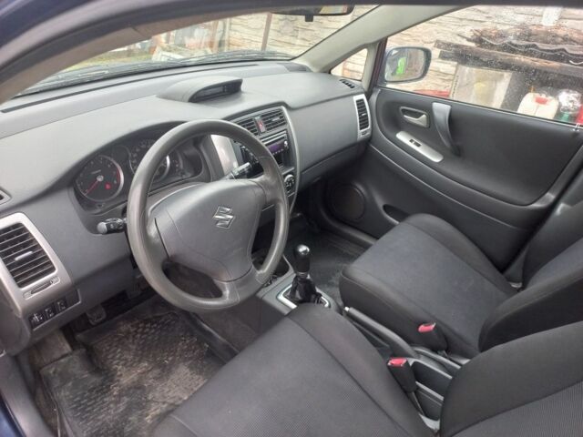 Синій Сузукі Ліана, об'ємом двигуна 1.6 л та пробігом 195 тис. км за 4100 $, фото 6 на Automoto.ua