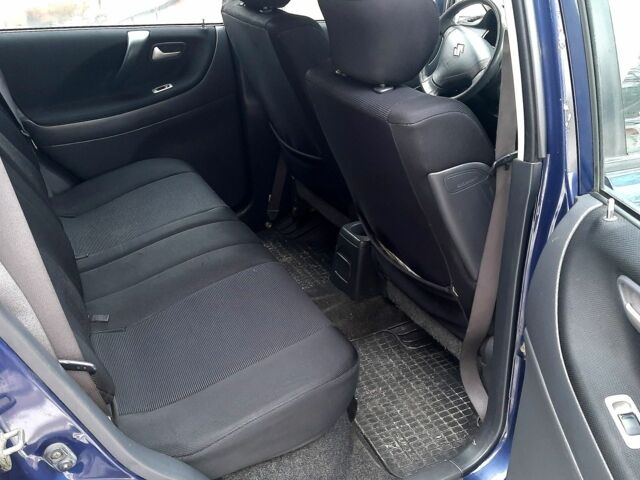 Синій Сузукі Ліана, об'ємом двигуна 1.6 л та пробігом 229 тис. км за 3650 $, фото 7 на Automoto.ua