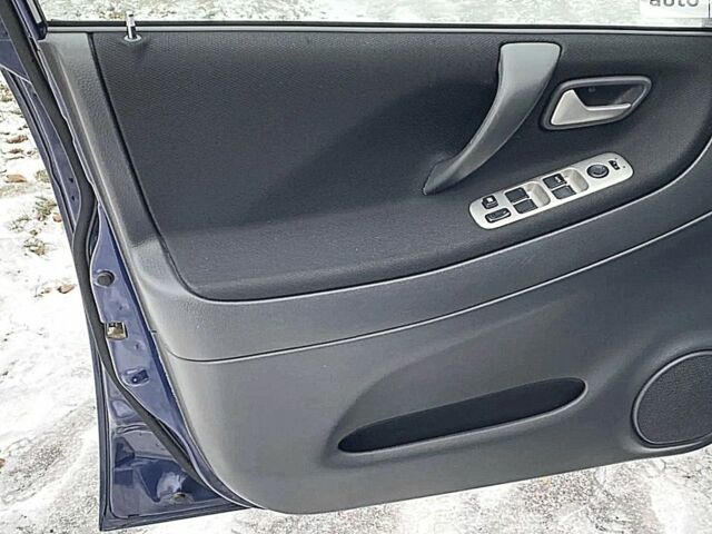 Синій Сузукі Ліана, об'ємом двигуна 1.6 л та пробігом 229 тис. км за 3650 $, фото 11 на Automoto.ua