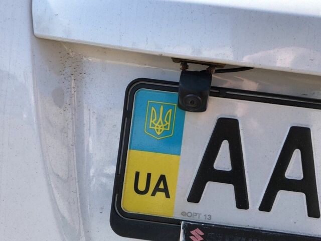 Сузуки СХ4 2013 в Киеве на Automoto.ua Белый Сузуки СХ4, объемом двигателя 0 л и пробегом 100 тыс. км за 12500 $, фото 5 на Automoto.ua