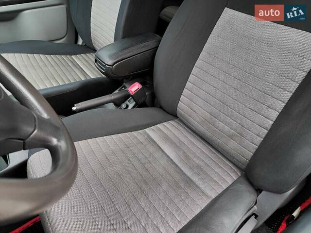 Белый Сузуки СХ4, объемом двигателя 1.6 л и пробегом 192 тыс. км за 5490 $, фото 33 на Automoto.ua